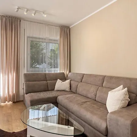 Apartment Hofer Sandra Villabassa